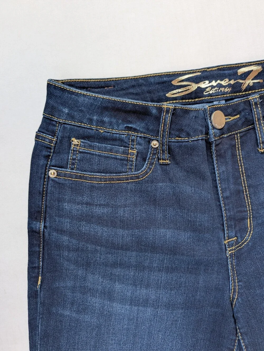 Seven7 Sunset Denim Bermuda Jean Shorts 6 Jackson Blue Pockets